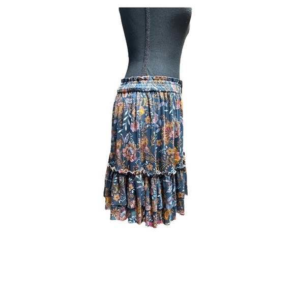 Evereve Tinslee Flora Mesh Mini Skirt Size Medium - Picture 2 of 9